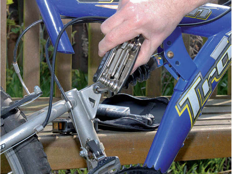 halfords essential bike tool kit