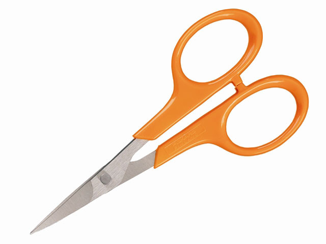 curved manicure scissors