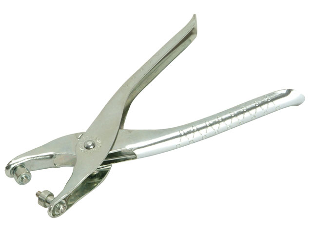 using eyelet pliers